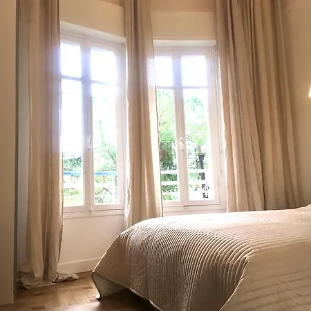 Modern Flat With A Private Garden Nice Center Апартаменты Ницца
