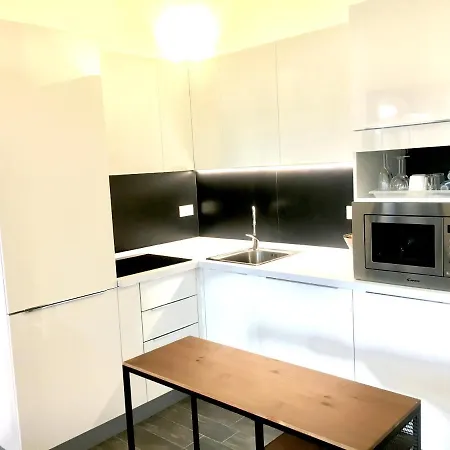 Апартаменты Modern Flat With A Private Garden Nice Center
